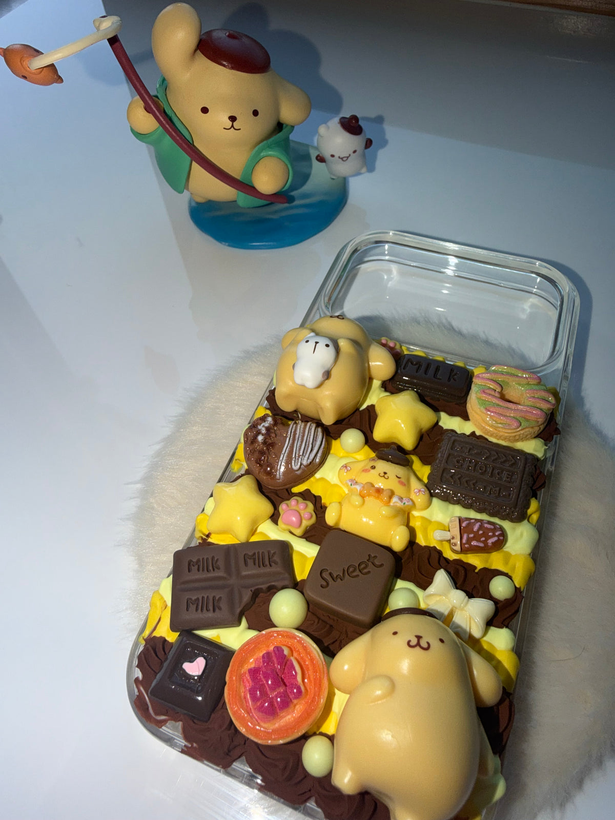 Pompompurin sweet treats phone case